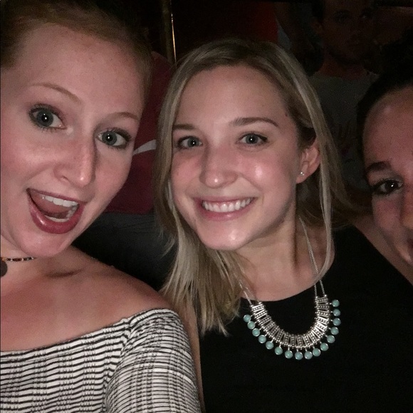 Meet your Posher, Jackie - Picture 1 of 1